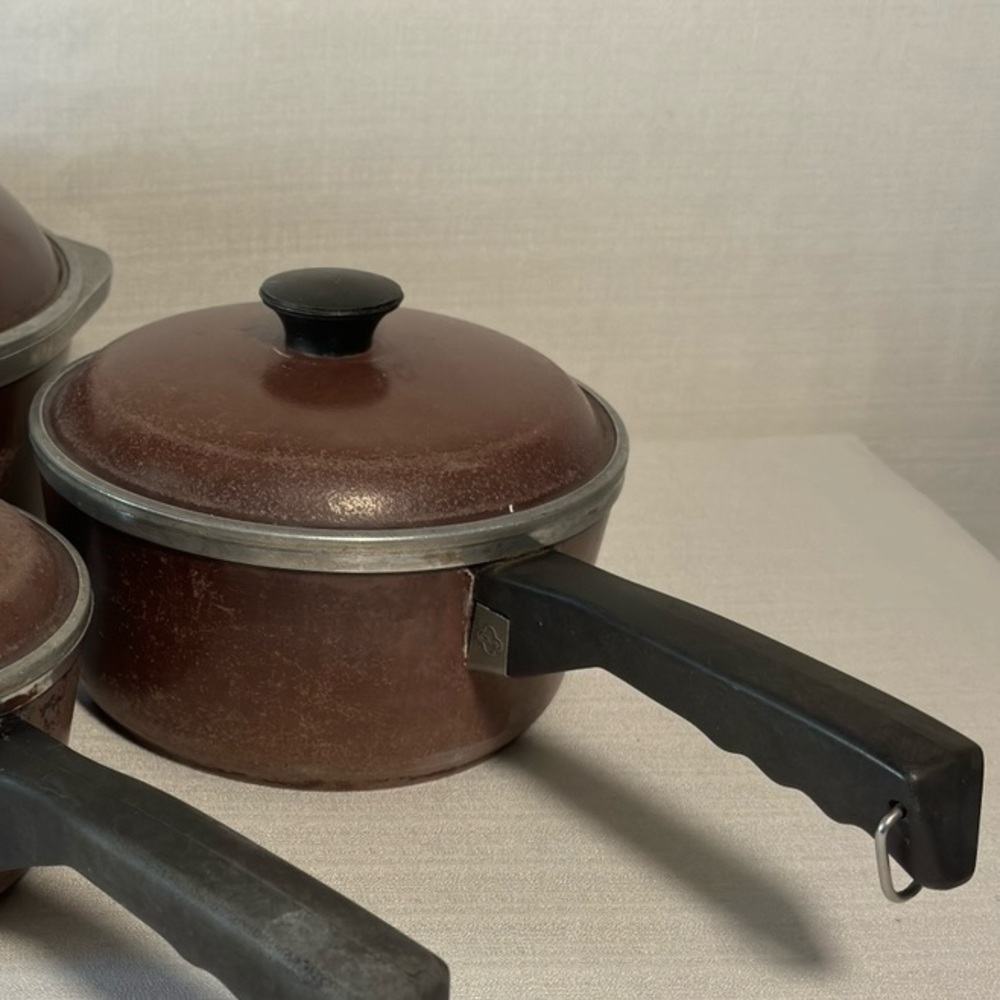 VTG CLUB ALUMINUM COOK WARE SAUCE PAN WITH LID
